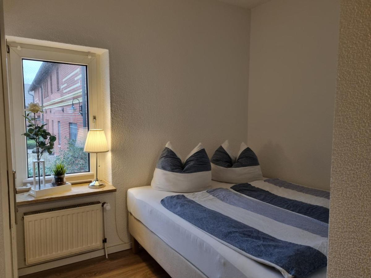 Ferienwohnungen Springer In Schoenefeld Ot Grossziethen Div Apartments Fuer Bis Zu 6 Personen Extérieur photo